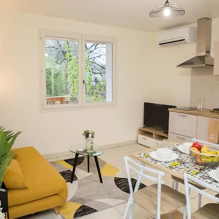 Comfort Needed - Appartement Confortable Et Calme